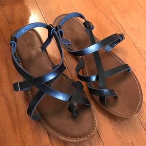 Black strapped sandal